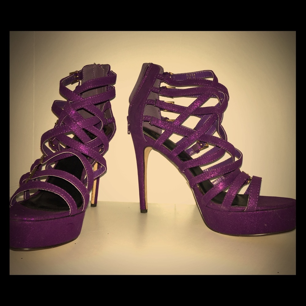 Size 9 Shoedazzle Purple Heels, like new